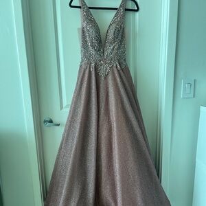 Coya Collection Hand-Beaded Glitter Ball Gown XS – Rose Gold Elegance ✨